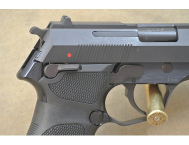 Halbautomatische Pistole, Mod. Vektor SP 1, Kal. 9mm Luger. Halbautomatische Pistole, Mod. Vektor SP 1, Kal. 9mm Luger.