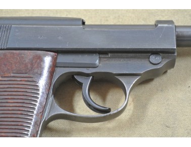 Halbautomatische Pistole, Walter Mod. P 38 Mauser Fertigung Code byf 44,  Kal. 9 mm Luger. Halbautomatische Pistole, Walter Mod. P 38 Mauser Fertigung Code byf 44,  Kal. 9 mm Luger.