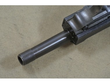 Halbautomatische Pistole, Walter Mod. P 38 Mauser Fertigung Code byf 44,  Kal. 9 mm Luger. Halbautomatische Pistole, Walter Mod. P 38 Mauser Fertigung Code byf 44,  Kal. 9 mm Luger.