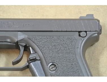 Halbautomatische Pistole, Heckler & Koch Model P 7 M13, Kal. 9mm Luger.