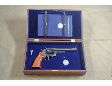 Revolver Smith & Wesson Mod. 25-3, 125th  Anniversary Commemorative 1852-1977, Kal.  .45 Colt.