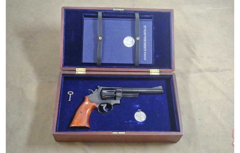 Revolver Smith & Wesson Mod. 25-3, 125th  Anniversary Commemorative 1852-1977, Kal.  .45 Colt.