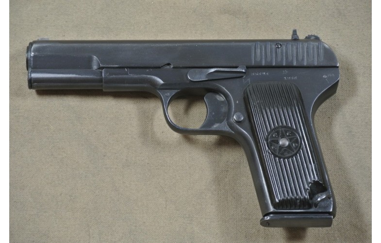 Halbautomatische Pistole, Tokarev (1936) Mod. TT 33, Kal. 7,62 Tokarev.