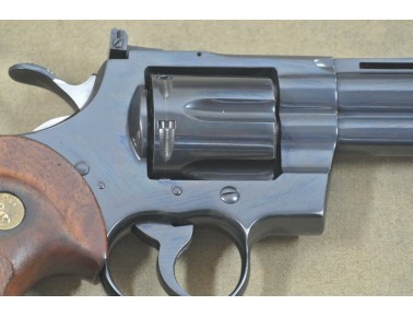 Revolver, Colt Mod. Python, 6 Zoll Lauf , Kal. .357 Magn. Revolver, Colt Mod. Python, 6 Zoll Lauf , Kal. .357 Magn.