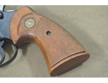 Revolver, Colt Mod. Python, 6 Zoll Lauf , Kal. .357 Magn. Revolver, Colt Mod. Python, 6 Zoll Lauf , Kal. .357 Magn.