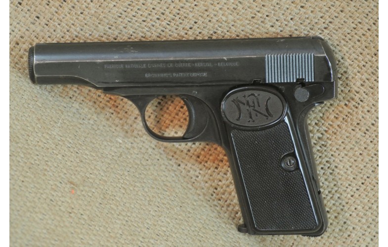 Halbautomatische Pistole, FN 1910 , Kal. 9 mm Browning kurz.