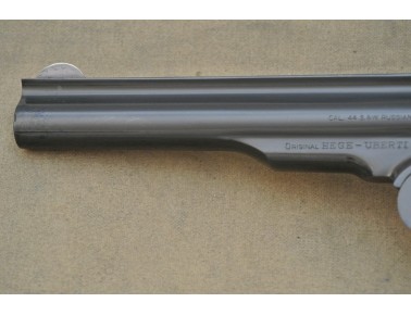 Revolver Uberti,  Mod.  S&W No 3 Russian, Kal .44 Russian. Revolver Uberti,  Mod.  S&W No 3 Russian, Kal .44 Russian.