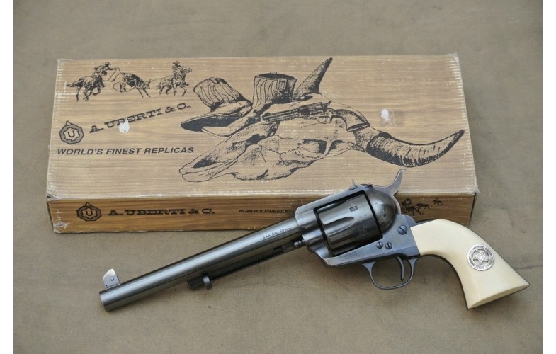 Revolver Uberti,  Mod. 1873, Flat Top Target, Kal .45 Colt.