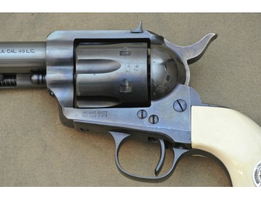 Revolver Uberti,  Mod. 1873, Flat Top Target, Kal .45 Colt.