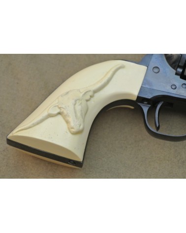 Revolver Uberti,  Mod. 1873, Flat Top Target, Kal .45 Colt.