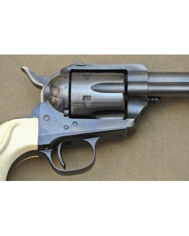 Revolver Uberti,  Mod. 1873, Flat Top Target, Kal .45 Colt.