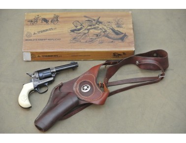 Revolver Uberti,  Mod. Lightning, Kal .38 Special.