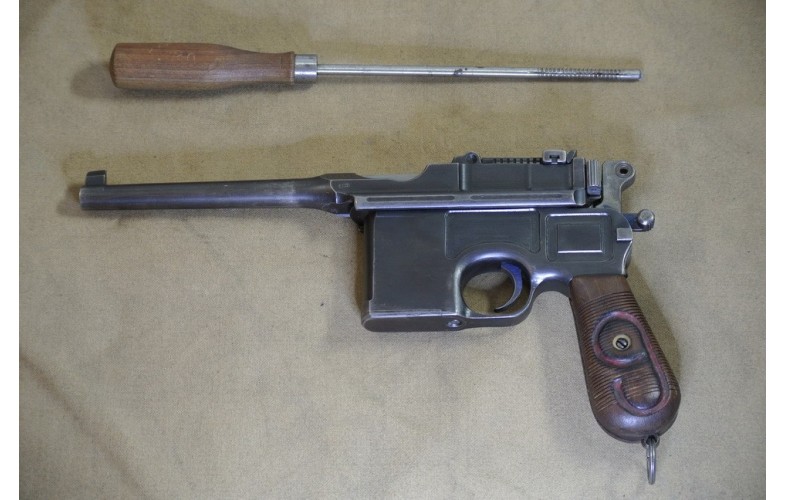 Halbautomatische Pistole, Mauser Mod. C96 Rote Neun,  Kal. 9mm Luger.