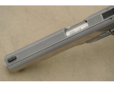 Halbautomatische Pistole, Colt Mod. Gold Cup National Match First Edition,  Kal. 9 mm Luger. Halbautomatische Pistole, Colt Mod. Gold Cup National Match First Edition,  Kal. 9 mm Luger.