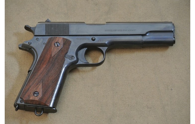 Halbautomatische Pistole Colt Mod. 1911 Kal. .45Auto