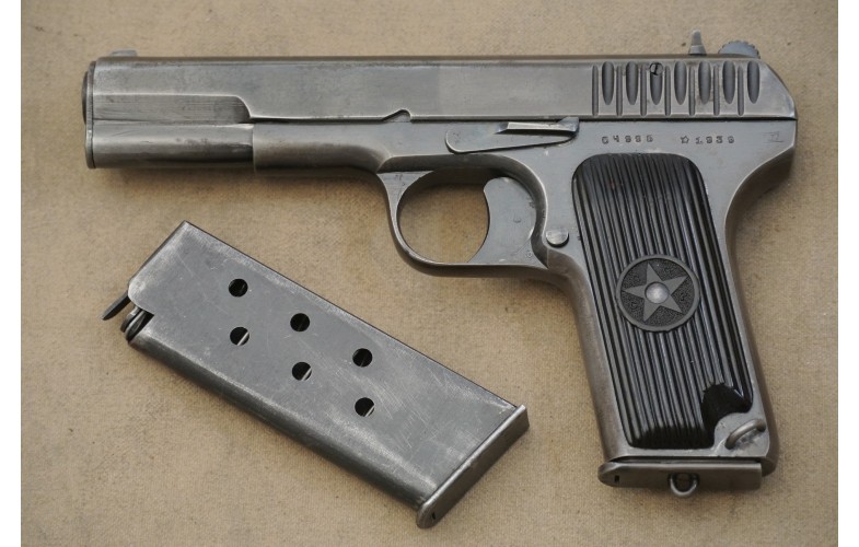 Halbautomatische Pistole, Tokarev (1939) Mod. TT 33, Kal. 7,62 Tokarev.