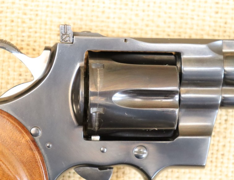 Colt, Mod. Python, 4 Zoll, Kal. .357  Magn.