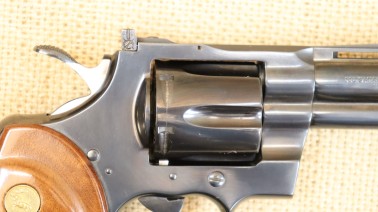 Colt, Mod. Python, 4 Zoll, Kal. .357  Magn.