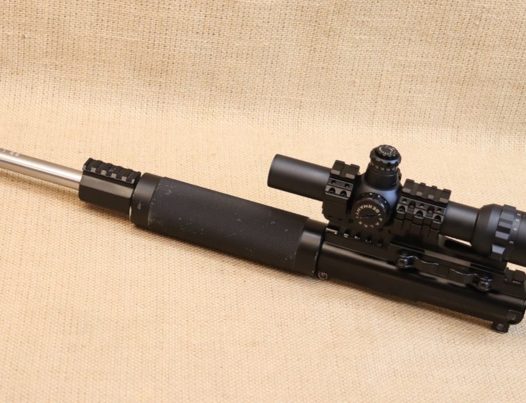 Schmeisser AR15, Ultramatch, Kal. .223 Rem. inkl. Luvo Wechselsystem Kal. 22lr.