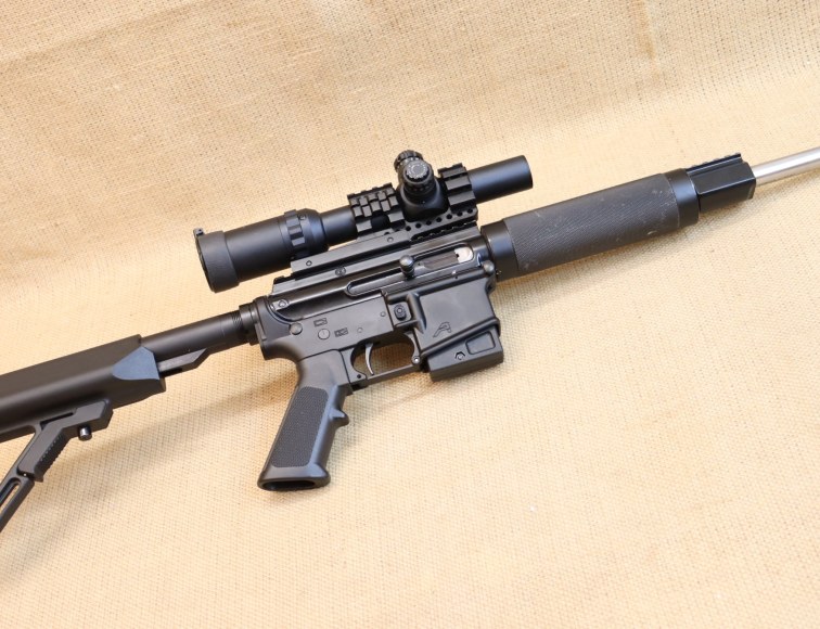 Schmeisser AR15, Ultramatch, Kal. .223 Rem. inkl. Luvo Wechselsystem Kal. 22lr.