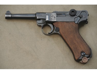 Halbautomatische Pistole, Mauser (byf) Mod. P 08 von 1942,  Kal. 9mm Luger.