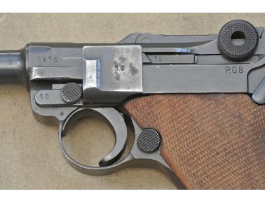 Halbautomatische Pistole, Mauser (byf) Mod. P 08 von 1942,  Kal. 9mm Luger.