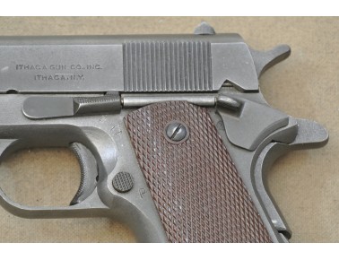 Halbautomatische Pistole Ithaca Mod. 1911 Kal. .45Auto