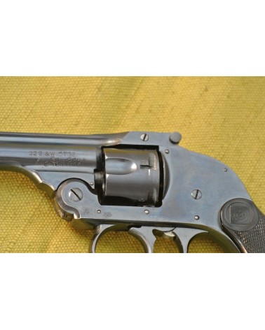 Revolver, H & R Premier Hammerless, Kal..32