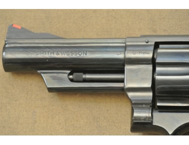 Revolver Smith & Wesson Mod. 29, 4 Zoll Lauf, Kal.  .44  Magn.