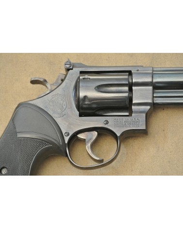 Revolver Smith & Wesson Mod. 29, 4 Zoll Lauf, Kal.  .44  Magn.