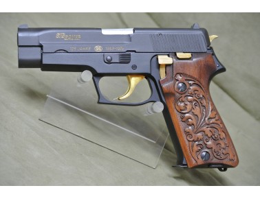 Halbautomatische Pistole, Sig Sauer P 220,  Jubileumsmodell 125 Jahre , Kal. 9 mm Luger.