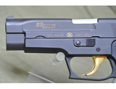 Halbautomatische Pistole, Sig Sauer P 220,  Jubileumsmodell 125 Jahre , Kal. 9 mm Luger.