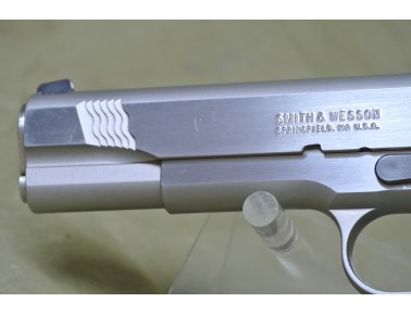 Halbautomatische Pistole Smith & Wesson Mod. 1911, Perfomance Center, Kal. .45Auto, Serie 70