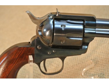 Revolver Uberti,  Mod. Colt 1873, Flat Top Target, Kal .45 Colt.