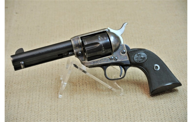 Revolver, Colt Mod. 1873,  4 3/4 Zoll Lauf , Kal. .45 Colt, Baujahr 1958, mit Original Hollywood Holster aus dieser Zeit.