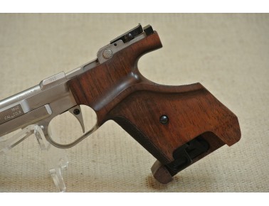 Halbautomatische Pistole, Feinwerkbau Mod AW 63, Kal. .22 lr.